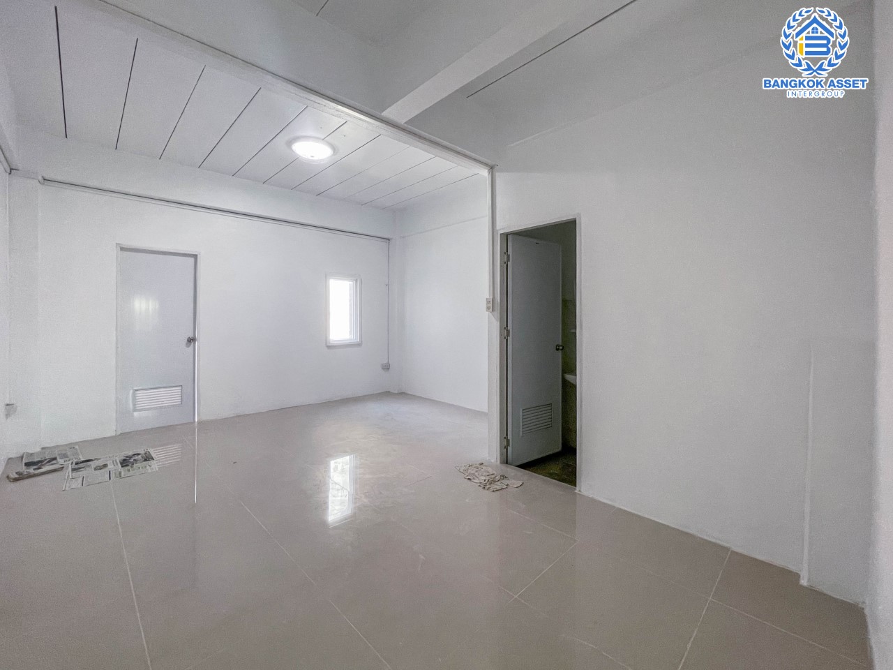 อาคารพาณิชย์มือสอง 4 ชั้น ย่านนนทบุรี งามวงศ์วาน-แคราย หลังมุม เนื้อที่ 15.2 ตร.ว. ฟังก์ชัน 3 ห้องนอน 3 ห้องน้ำ บนทำเลเชื่อมต่อทุกการเดินทาง ใกล้รถไฟฟ้าสายรถไฟฟ้า สายสีม่วง "ศูนย์ราชการนนท์" และจุดขึ้นทางด่วน "ศรีรัช"